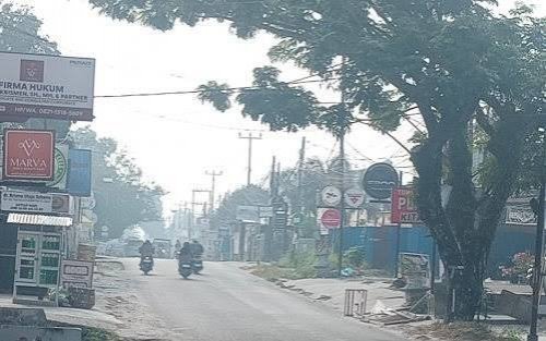 Siswa di Pekanbaru kembali belajar secara daring akibat udara tidak sehat (foto/riki)